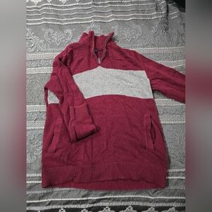 GAP Men's Burgundy Half-Zip Sweater with Light Gray Chest Panel